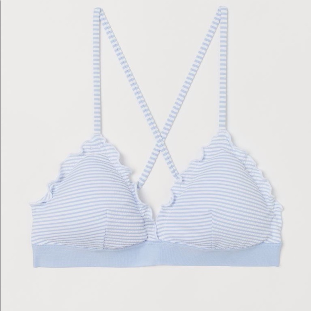 Cutest Periwinkle bikini for Summer🫧 Top is a size 4 and bottom is a size 2